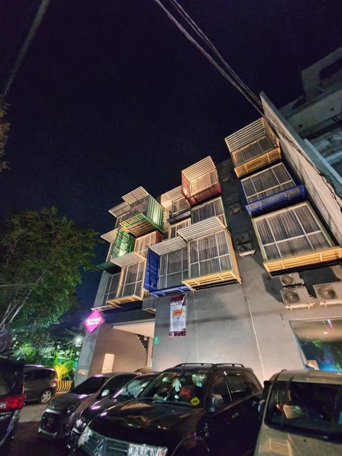 Hotel Pantes Simpang Lima Semarang Exterior photo