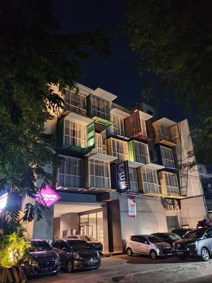 Hotel Pantes Simpang Lima Semarang Exterior photo
